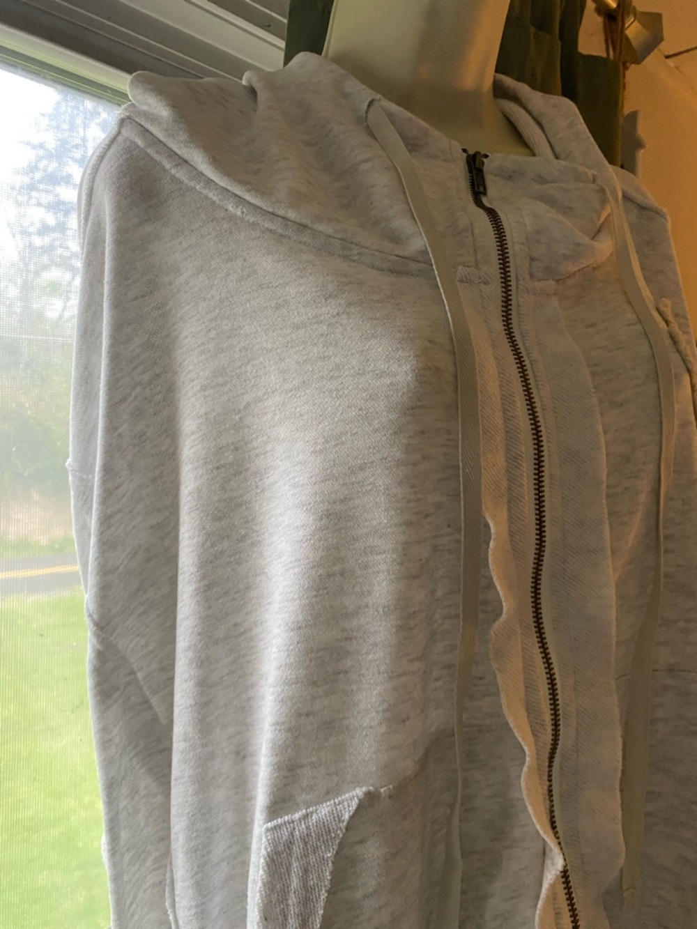 Bucket List light Gray oversized Ruffle Zip Hoodie with Drawstrings! Medium! - Picture 5 of 14